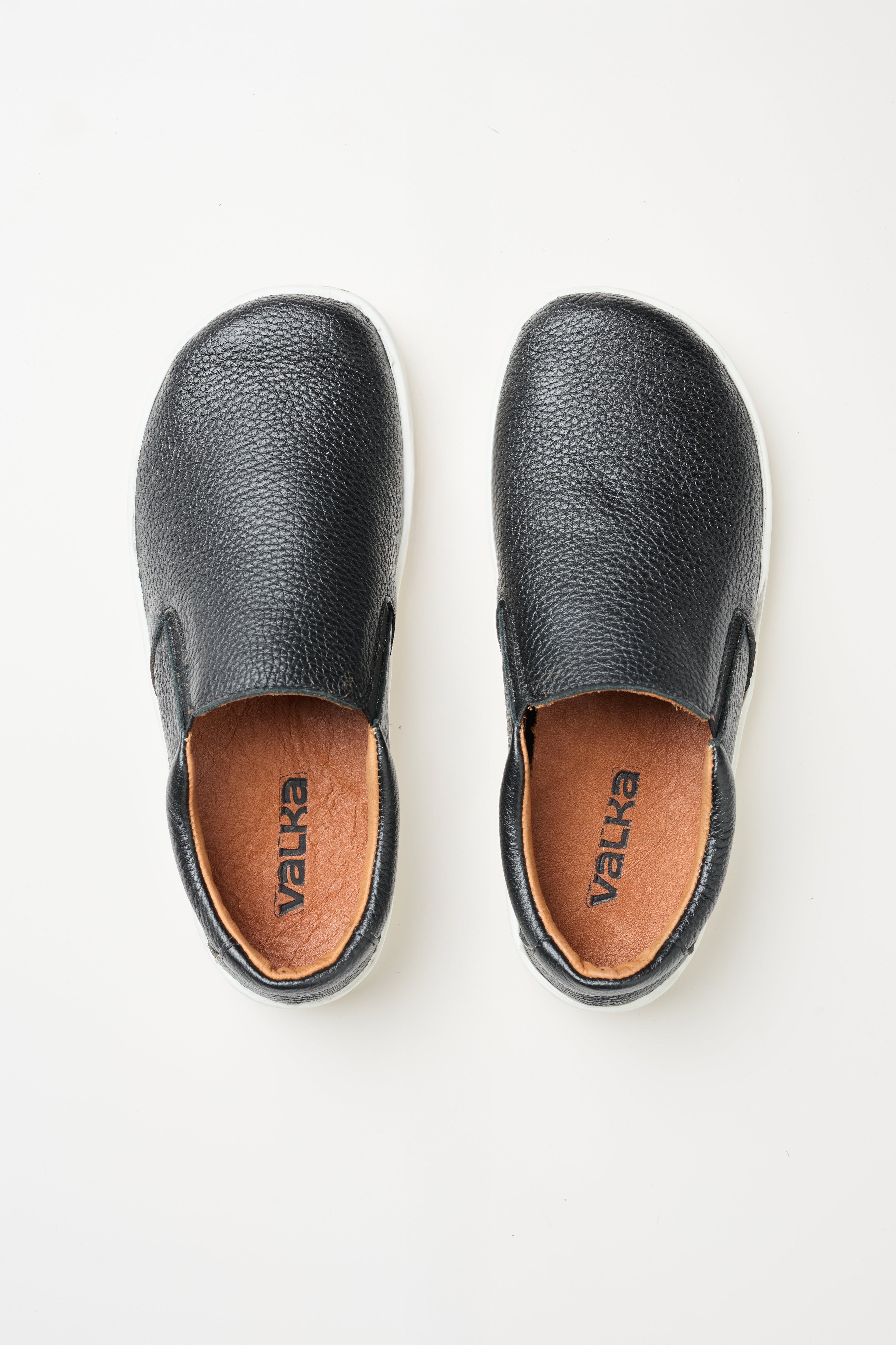 Pancha Beta Valka Barefoot Negro