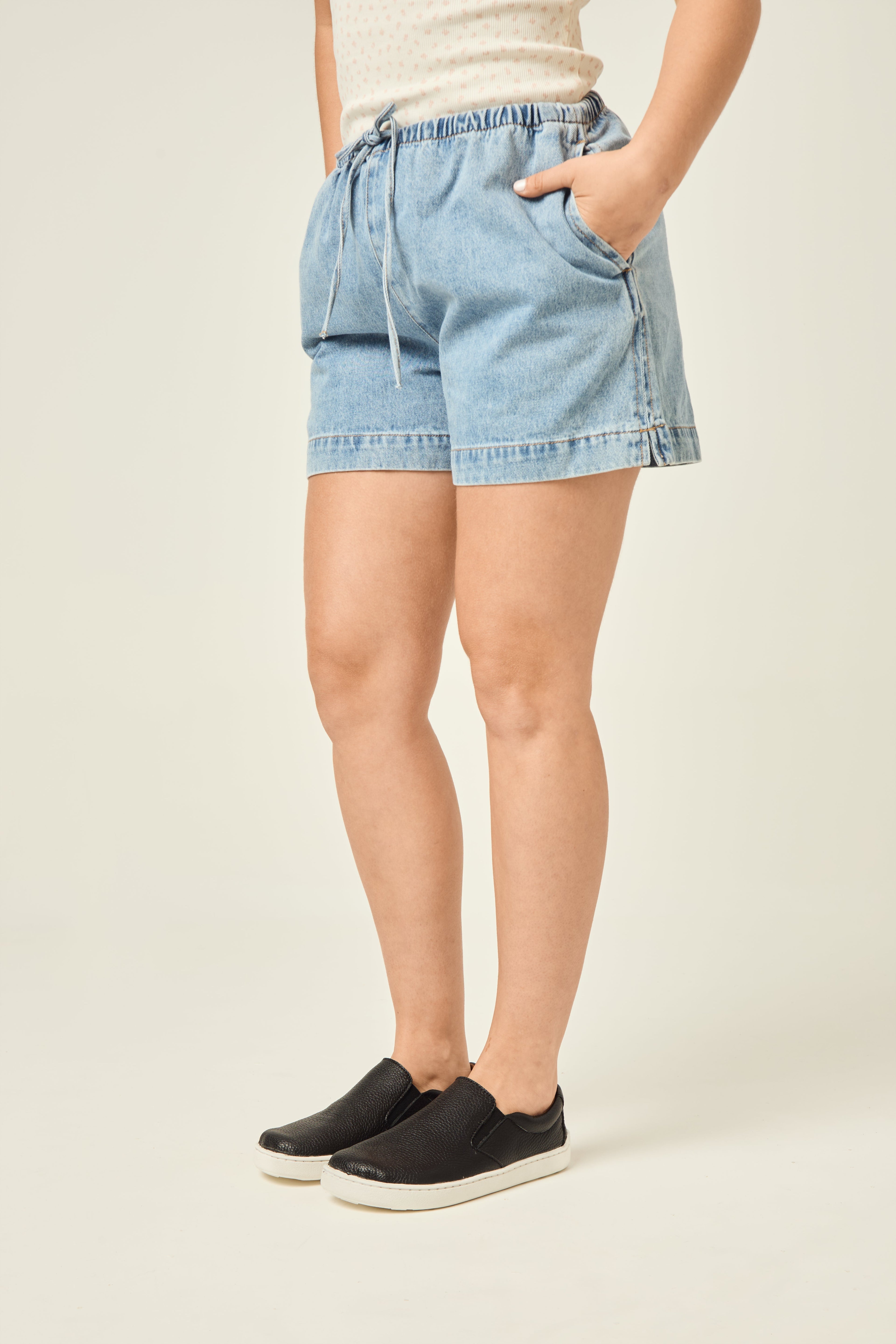 Pancha Beta Valka Barefoot Negro