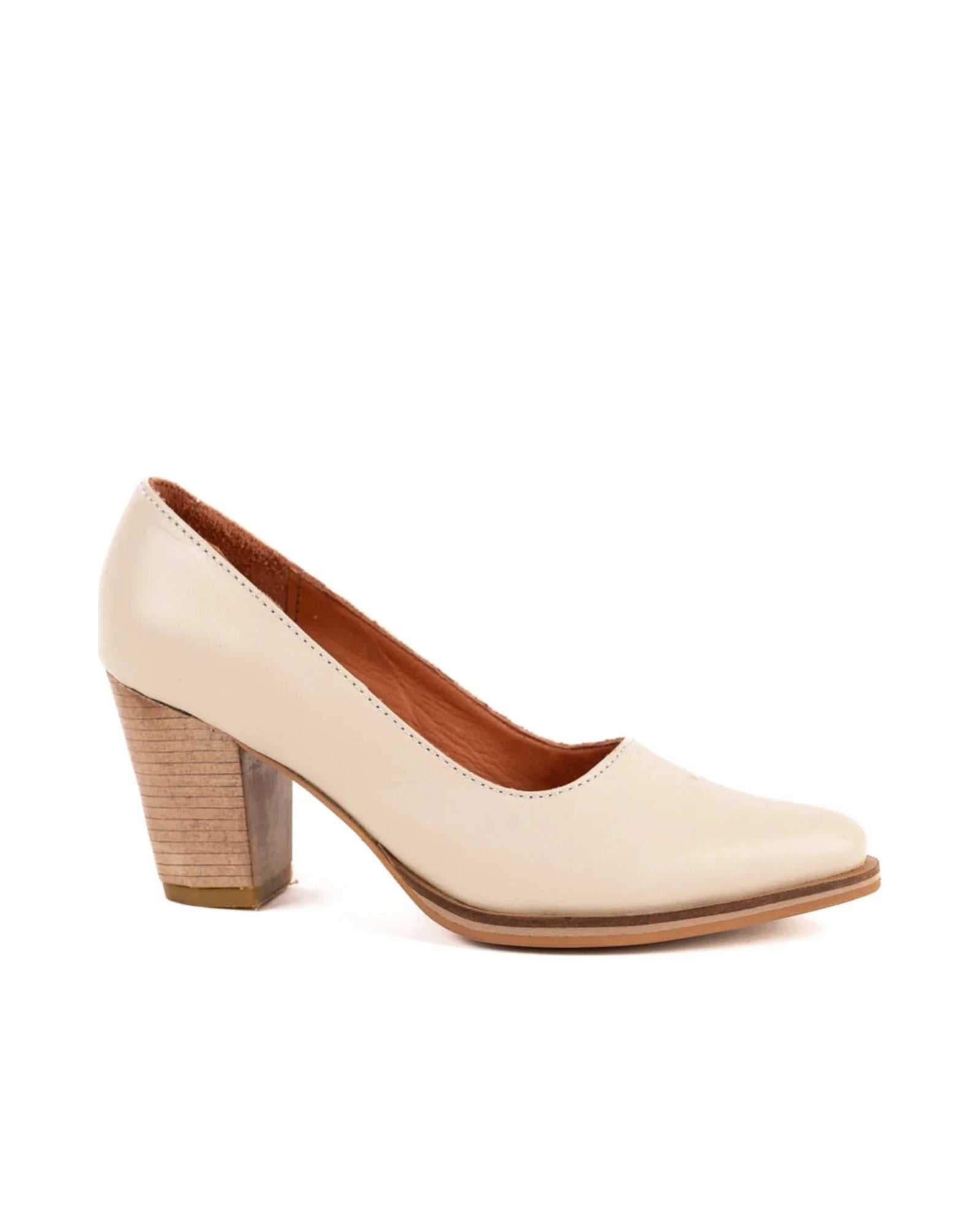 Sara, calzado casual de Patzú Shoes — vista de perfil sobre fondo blanco